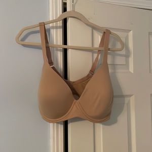 Soma embraceable perfect coverage 38DDD bra in nude